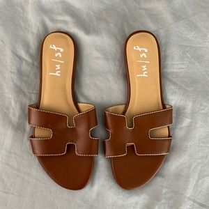 French sole sandals